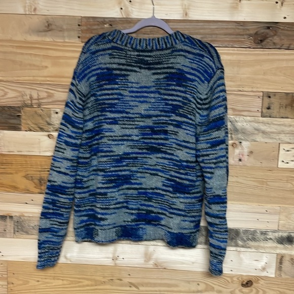 Urban Outfitters size Large Gray, Blue, and Black Striped  Button-down Cardigan - Picture 7 of 9